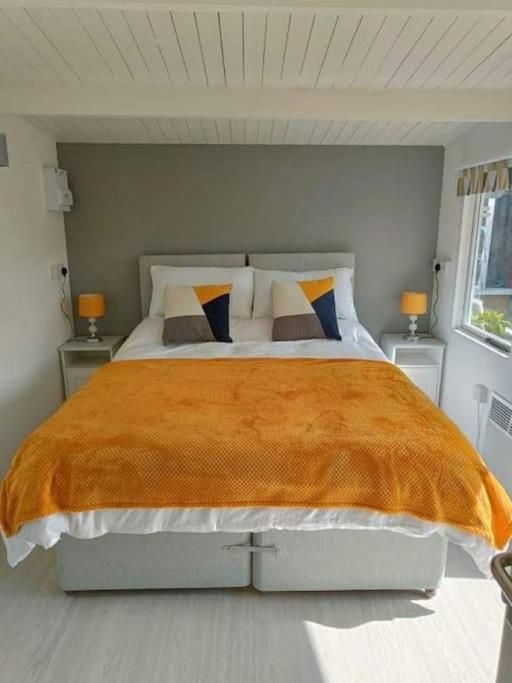 Private Lodge Close To Beaches And Goodwood Felpham Exterior foto